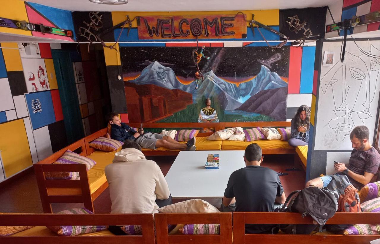 Big Mountain Hostel Huaraz  Buitenkant foto