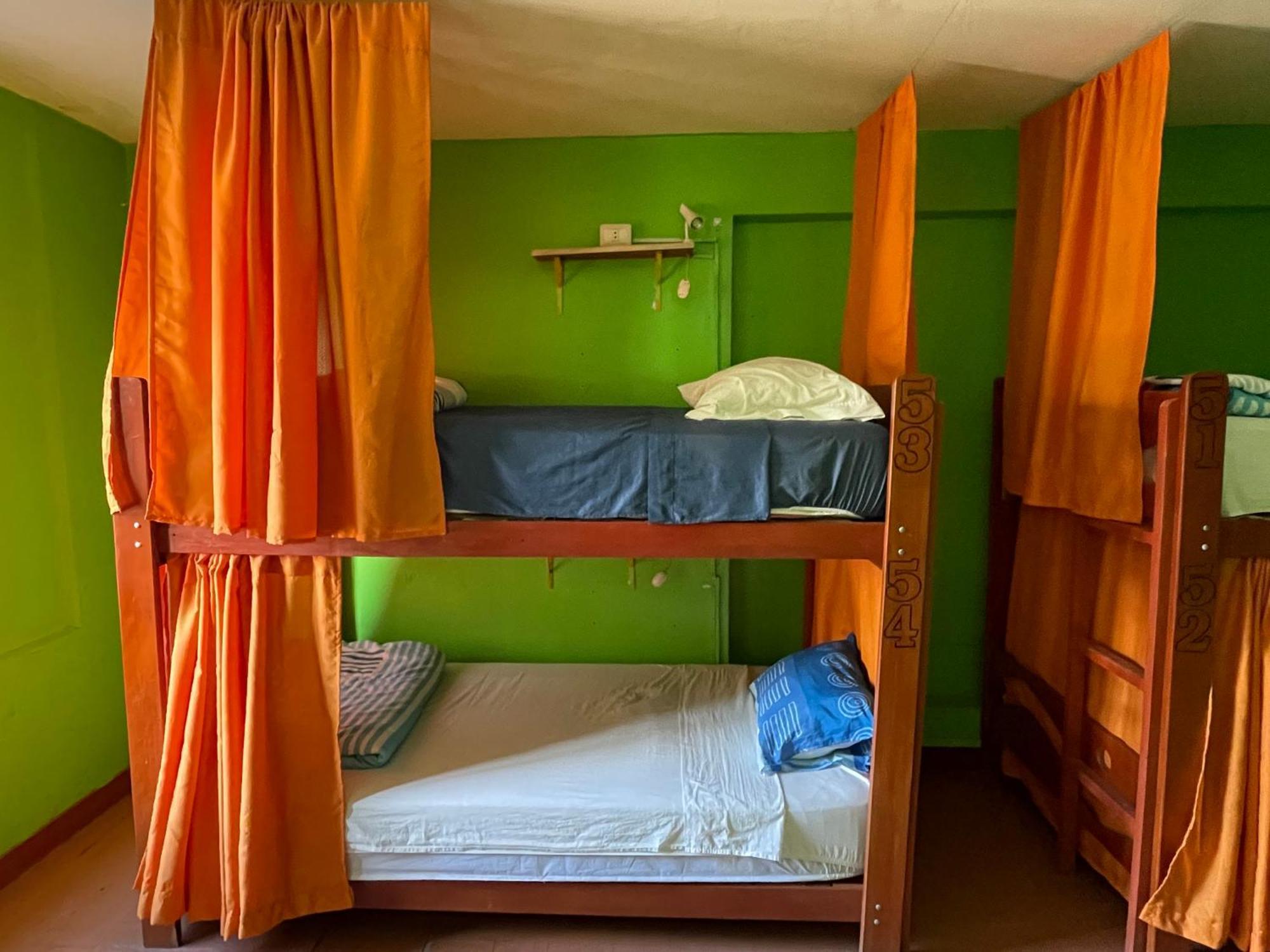 Big Mountain Hostel Huaraz  Buitenkant foto