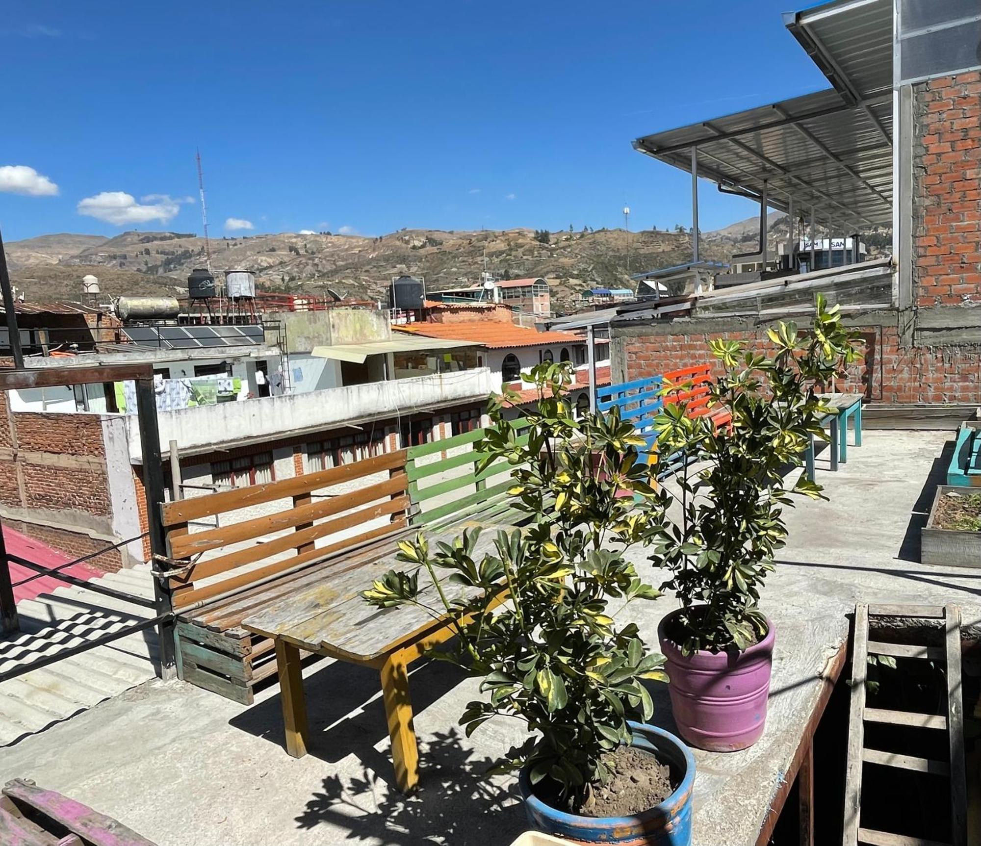 Big Mountain Hostel Huaraz  Buitenkant foto