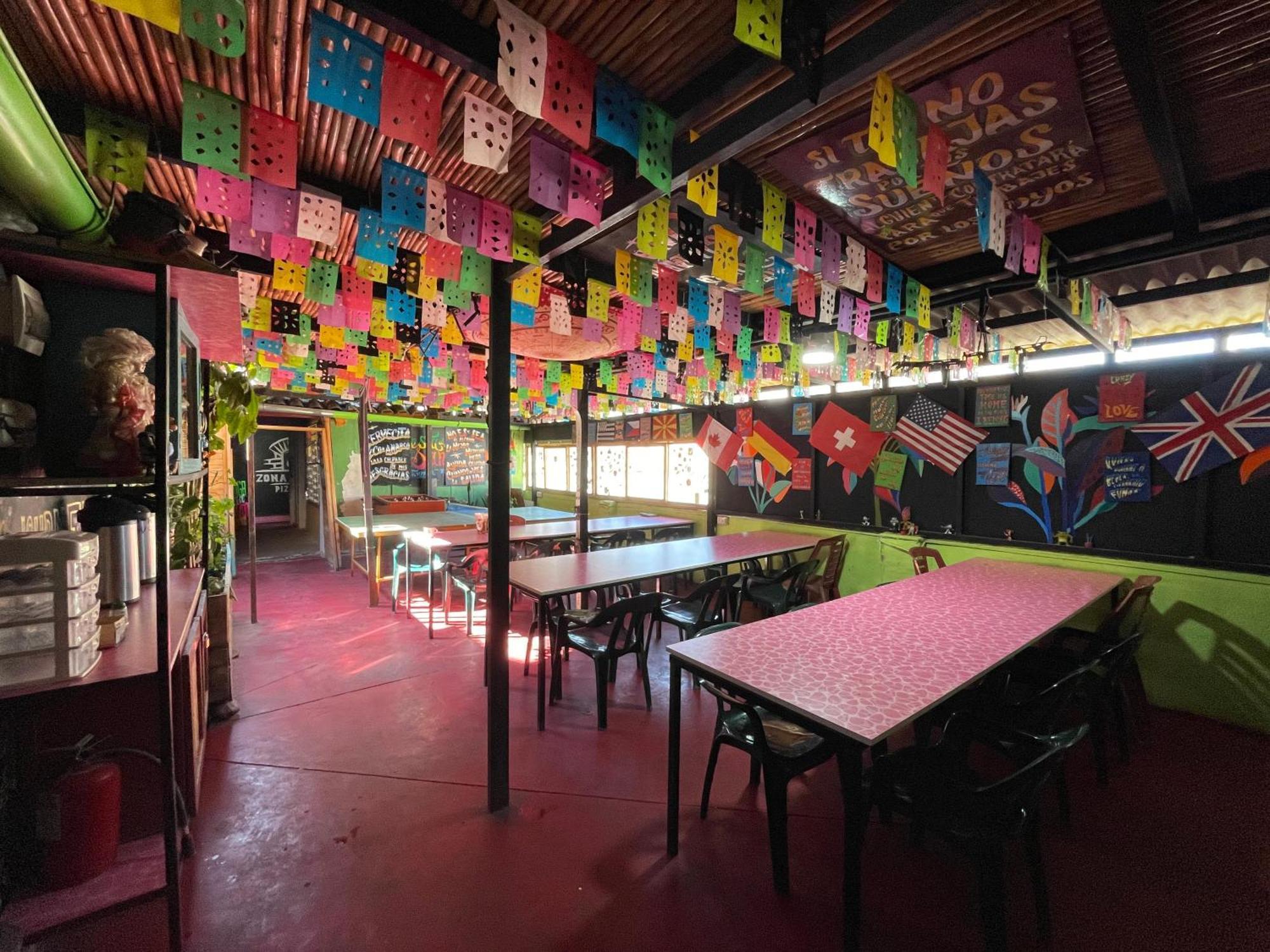 Big Mountain Hostel Huaraz  Buitenkant foto